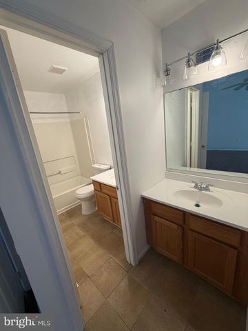 31 WILDFIRE LN, New Castle, DE 19720