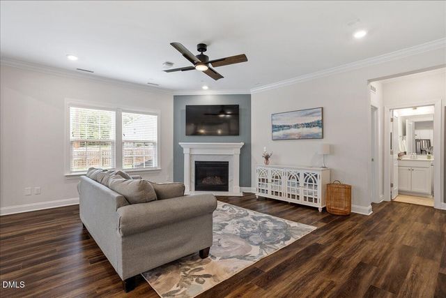 120 Seneca Shore Drive, Holly Springs, NC 27540