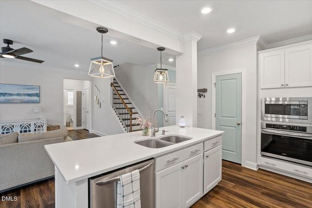 120 Seneca Shore Drive, Holly Springs, NC 27540