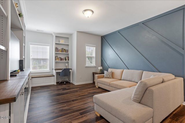 120 Seneca Shore Drive, Holly Springs, NC 27540