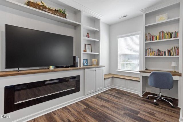 120 Seneca Shore Drive, Holly Springs, NC 27540