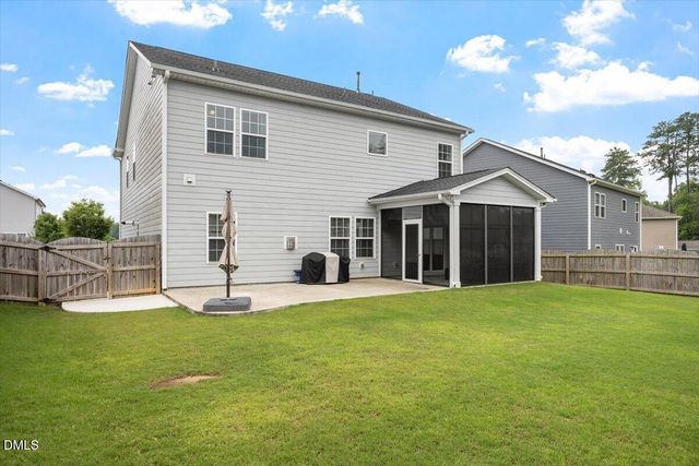 120 Seneca Shore Drive, Holly Springs, NC 27540