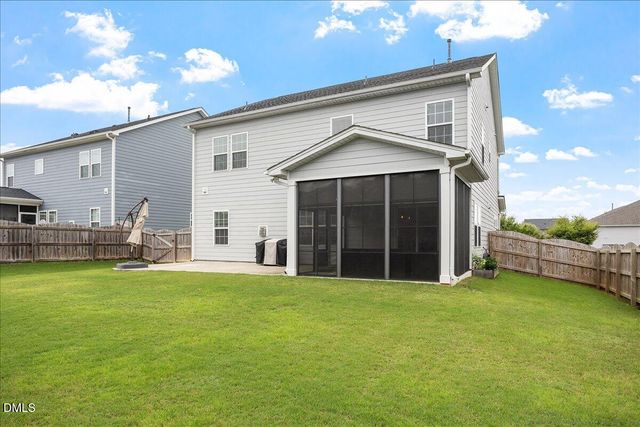 120 Seneca Shore Drive, Holly Springs, NC 27540