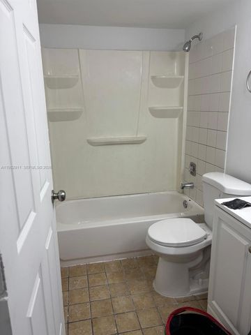 1750 N Congress Ave 307, West Palm Beach, FL 33401