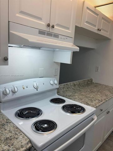 1750 N Congress Ave 307, West Palm Beach, FL 33401