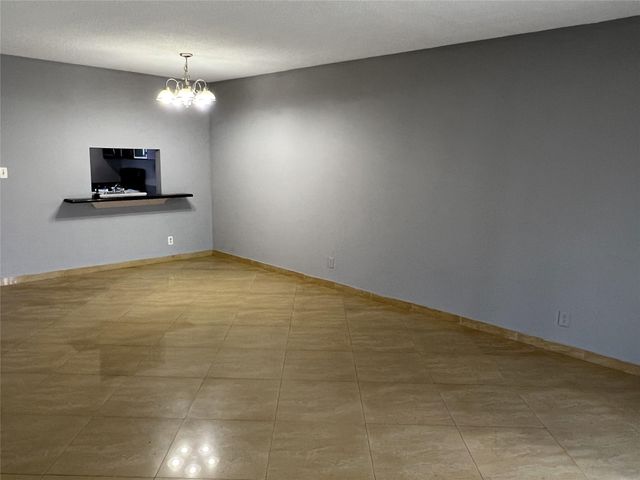9272 SW 3rd Street 410, Boca Raton, FL 33428