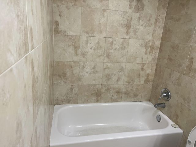 9272 SW 3rd Street 410, Boca Raton, FL 33428