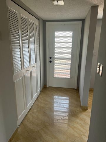 9272 SW 3rd Street 410, Boca Raton, FL 33428