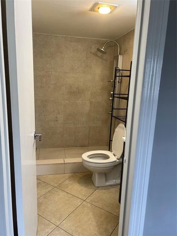 9272 SW 3rd Street 410, Boca Raton, FL 33428