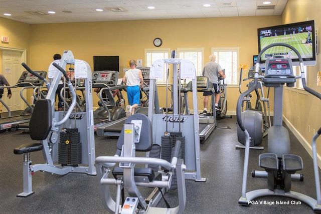 9926 Perfect Drive 18, Port St Lucie, FL 34986