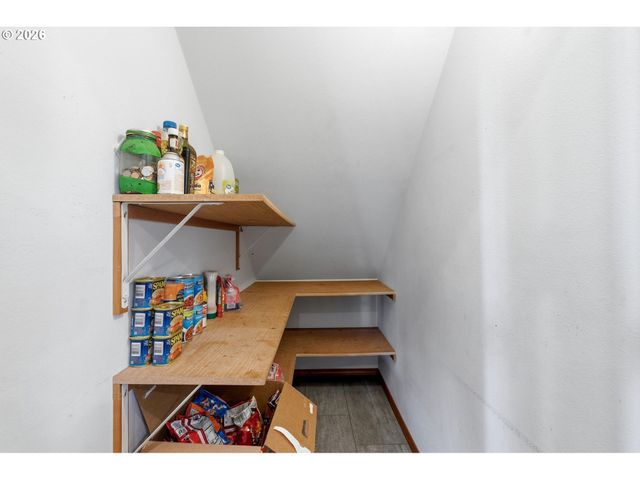 16907 Ne 9TH St, Vancouver, WA 98684