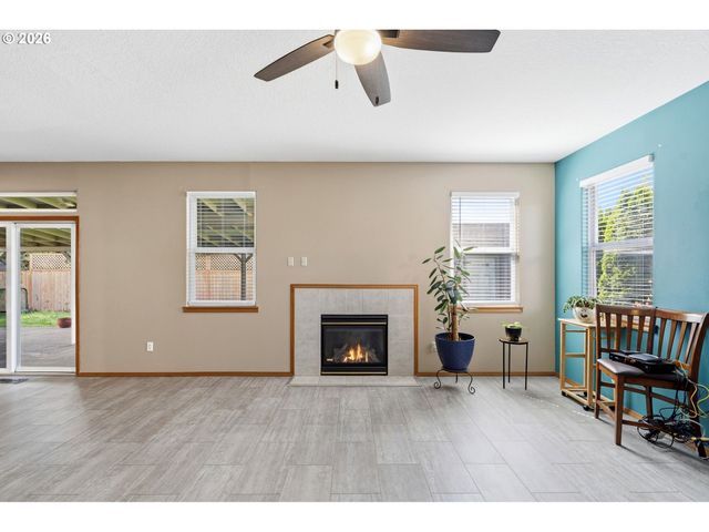 16907 Ne 9TH St, Vancouver, WA 98684