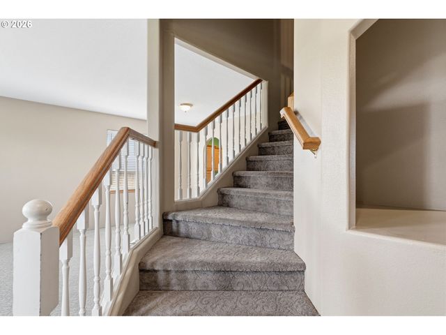 16907 Ne 9TH St, Vancouver, WA 98684