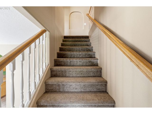 16907 Ne 9TH St, Vancouver, WA 98684