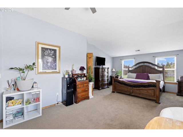 16907 Ne 9TH St, Vancouver, WA 98684