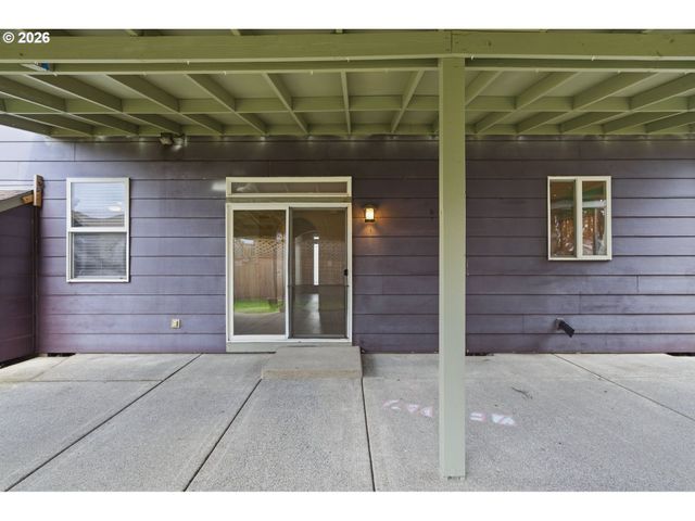 16907 Ne 9TH St, Vancouver, WA 98684
