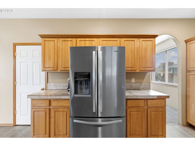 16907 Ne 9TH St, Vancouver, WA 98684