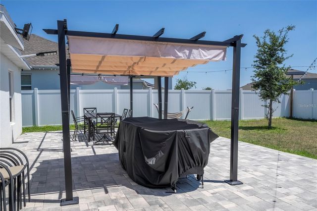 6935 DILLY LAKE AVENUE, Groveland, FL 34736