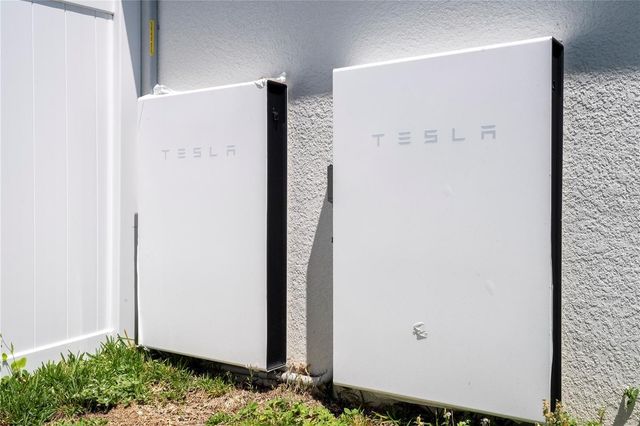 6935 DILLY LAKE AVENUE, Groveland, FL 34736