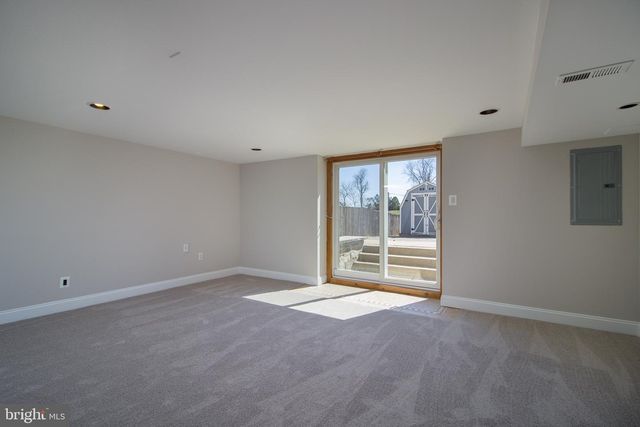 7849 ANITA DR, Philadelphia, PA 19111