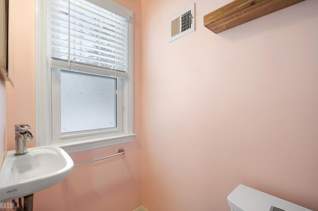 17550 Melrose Street, Southfield, MI 48075