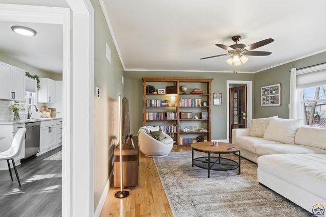 1721 SW High AVE, Topeka, KS 66604