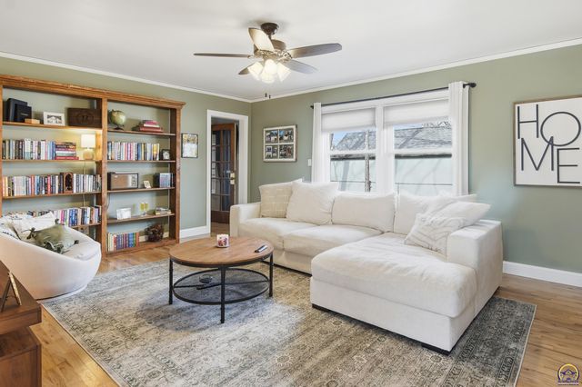 1721 SW High AVE, Topeka, KS 66604