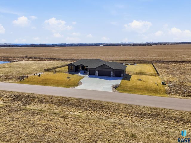 47967 Meadowlark St Street, Harrisburg, SD 57032
