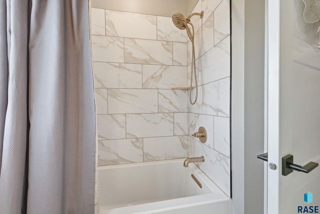 47967 Meadowlark St Street, Harrisburg, SD 57032