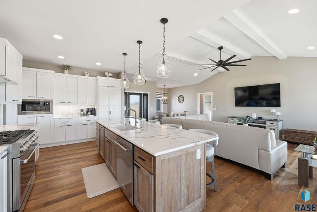 47967 Meadowlark St Street, Harrisburg, SD 57032