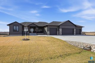 47967 Meadowlark St Street, Harrisburg, SD 57032
