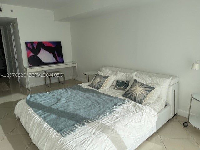 1800 S Ocean Dr 1406, Hallandale Beach, FL 33009