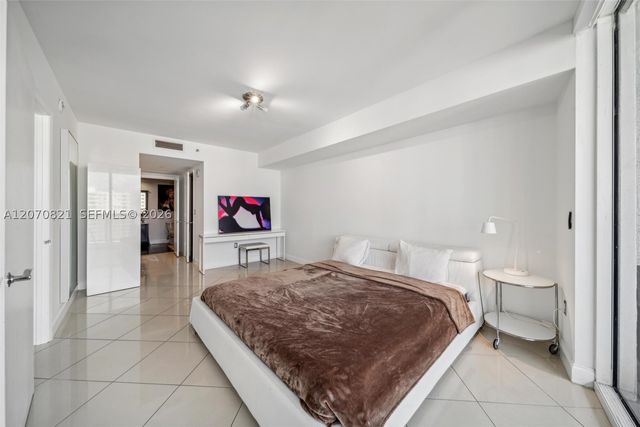 1800 S Ocean Dr 1406, Hallandale Beach, FL 33009