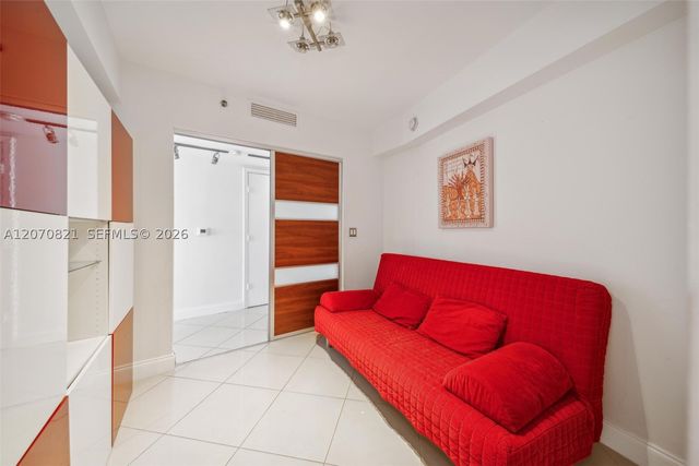 1800 S Ocean Dr 1406, Hallandale Beach, FL 33009