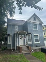 255 Lyon Street, Elmira, NY 14901