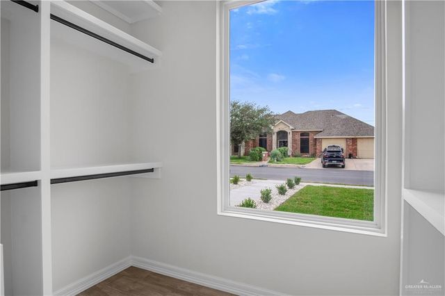 1416 N Rockport Street, Alton, TX 78573