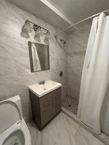 5831 136th Street, Flushing, NY 11355