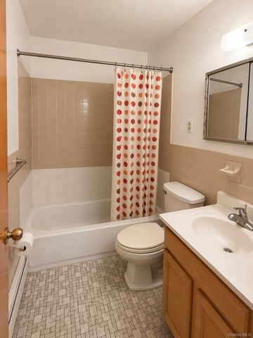5831 136th Street, Flushing, NY 11355