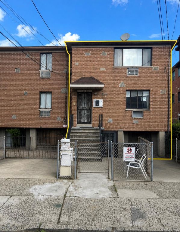 5831 136th Street, Flushing, NY 11355