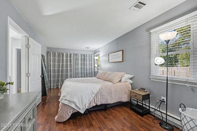 148 Tiller Avenue, Manahawkin, NJ 08050