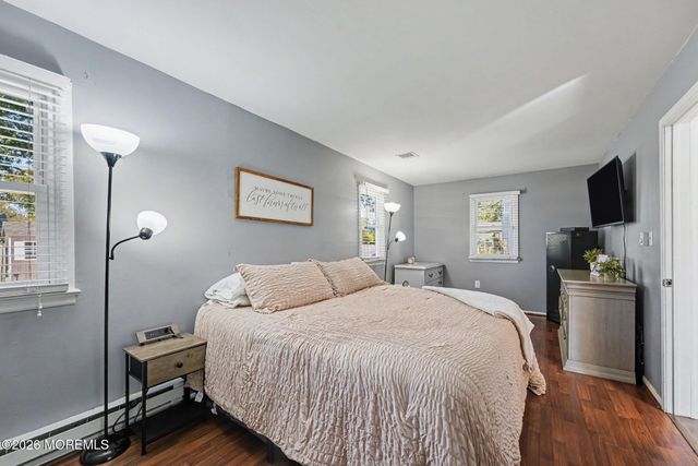 148 Tiller Avenue, Manahawkin, NJ 08050