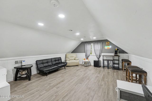 148 Tiller Avenue, Manahawkin, NJ 08050