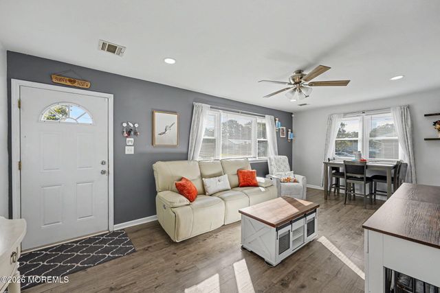 148 Tiller Avenue, Manahawkin, NJ 08050