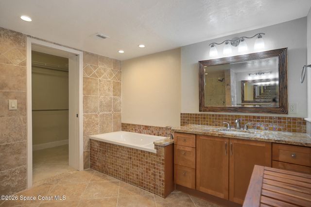 850 N Atlantic Avenue D504, Cocoa Beach, FL 32931