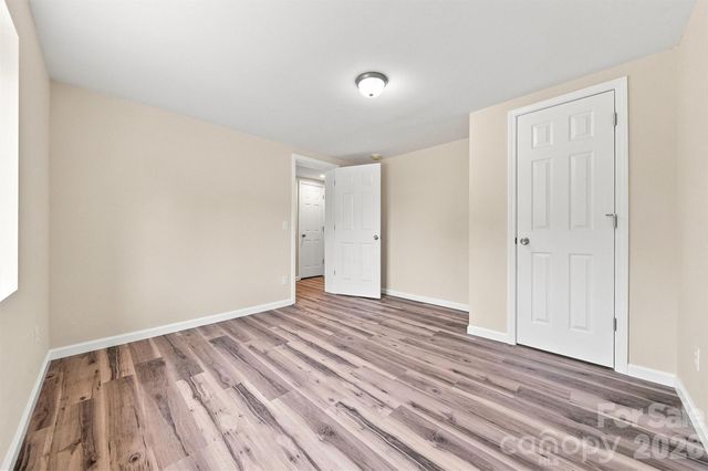 109 Countryside Drive SE, Lenoir, NC 28645