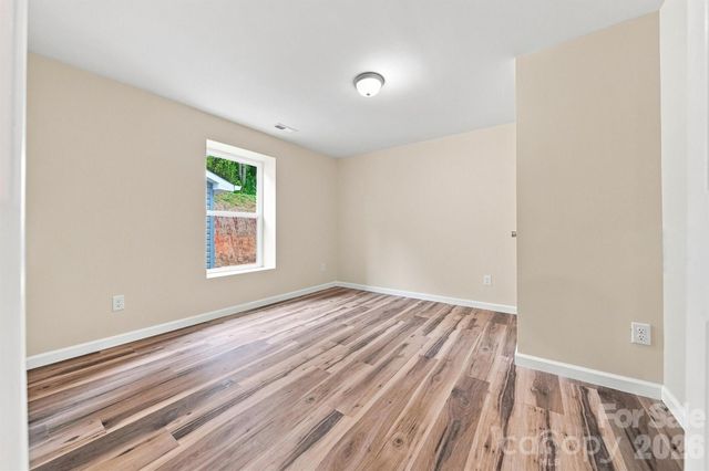 109 Countryside Drive SE, Lenoir, NC 28645