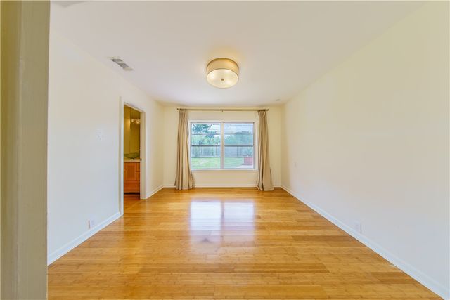 353 Bermuda Pl, Corpus Christi, TX 78411