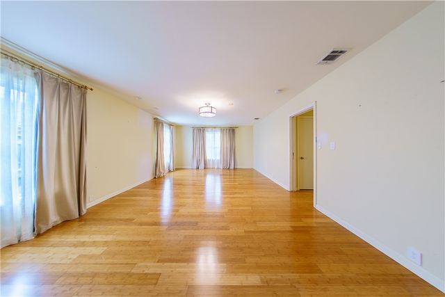 353 Bermuda Pl, Corpus Christi, TX 78411