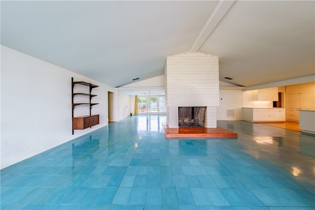 353 Bermuda Pl, Corpus Christi, TX 78411