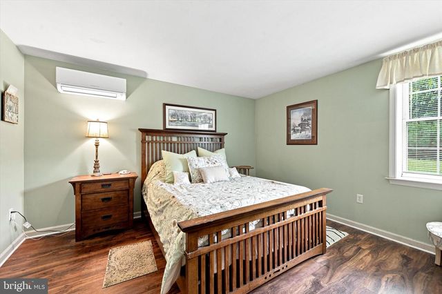 121 MEADOWVIEW DR, Gap, PA 17527